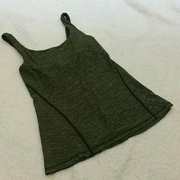 Lululemon Amala Tank size 6 - Picture 3 of 8